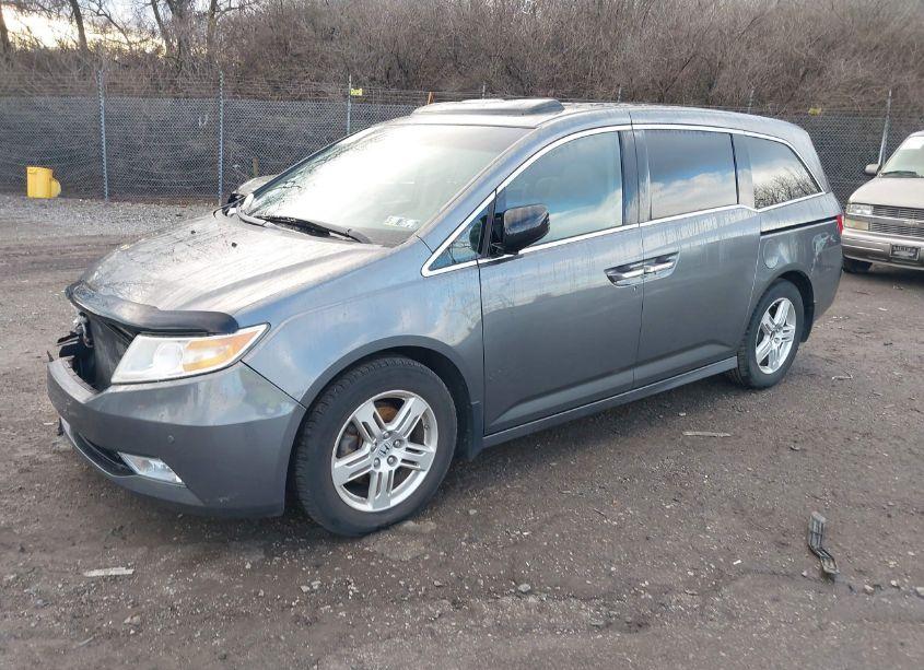 Photo 2 of 2011 Honda Odyssey TOURING/TOURING ELITE (VIN 5FNRL5H93BB025378)