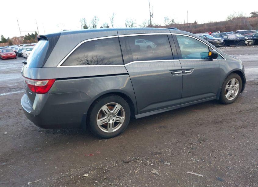 Photo 4 of 2011 Honda Odyssey TOURING/TOURING ELITE (VIN 5FNRL5H93BB025378)