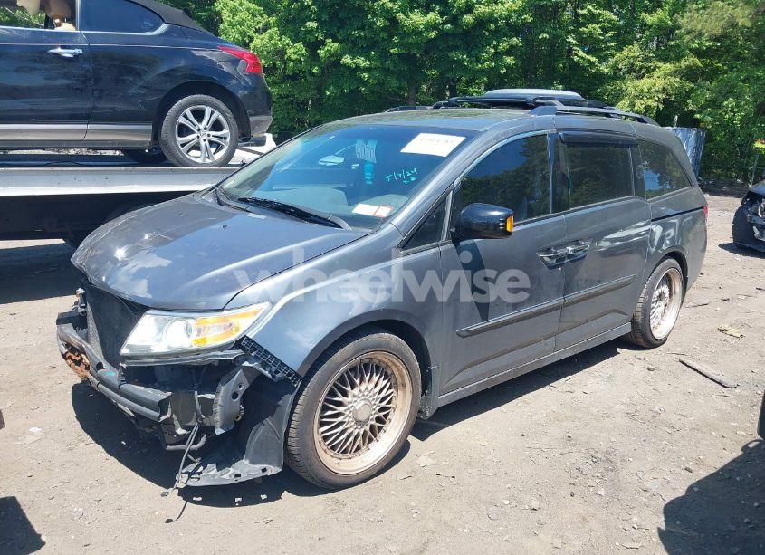 Photo 2 of 2011 Honda Odyssey TOURING/TOURING ELITE (VIN 5FNRL5H93BB027597)