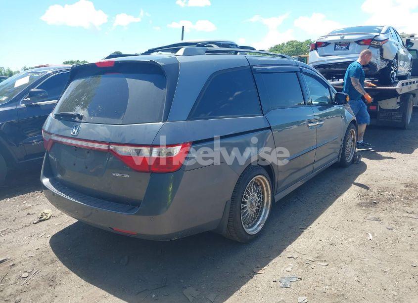 Photo 4 of 2011 Honda Odyssey TOURING/TOURING ELITE (VIN 5FNRL5H93BB027597)