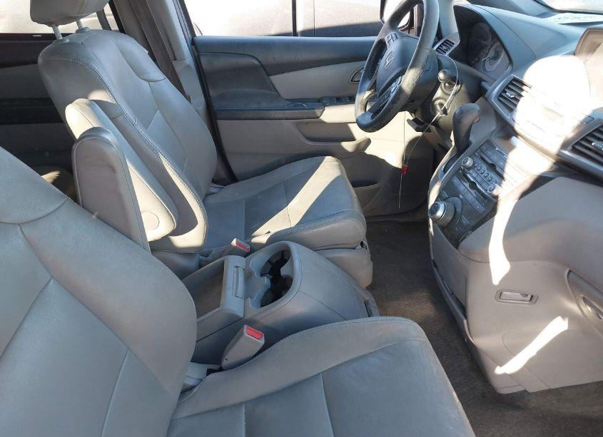 Photo 5 of 2011 Honda Odyssey TOURING/TOURING ELITE (VIN 5FNRL5H93BB036591)