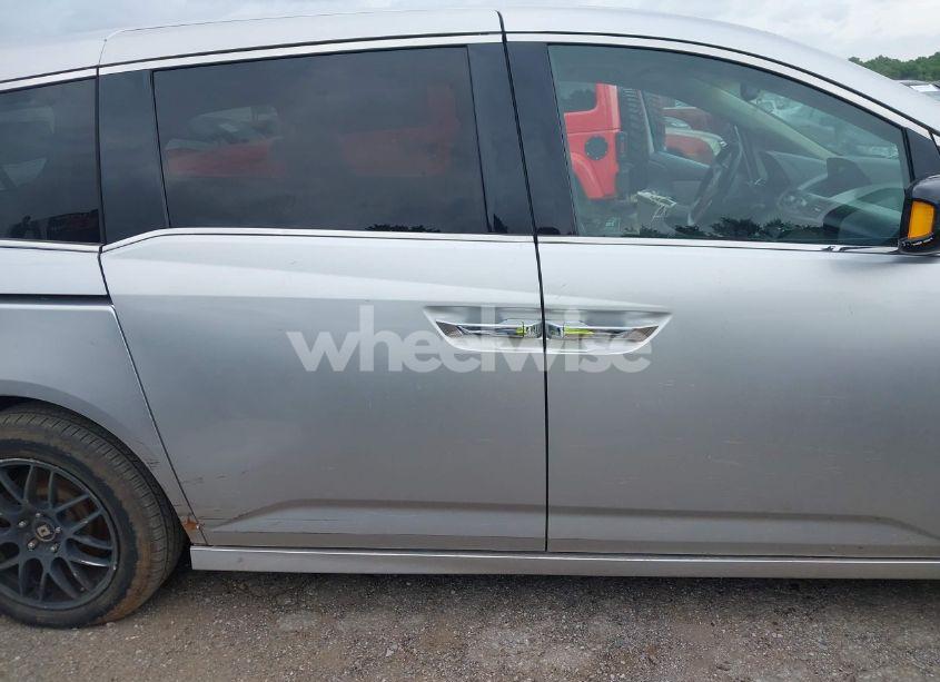 Photo 13 of 2011 Honda Odyssey TOURING/TOURING ELITE (VIN 5FNRL5H93BB071518)