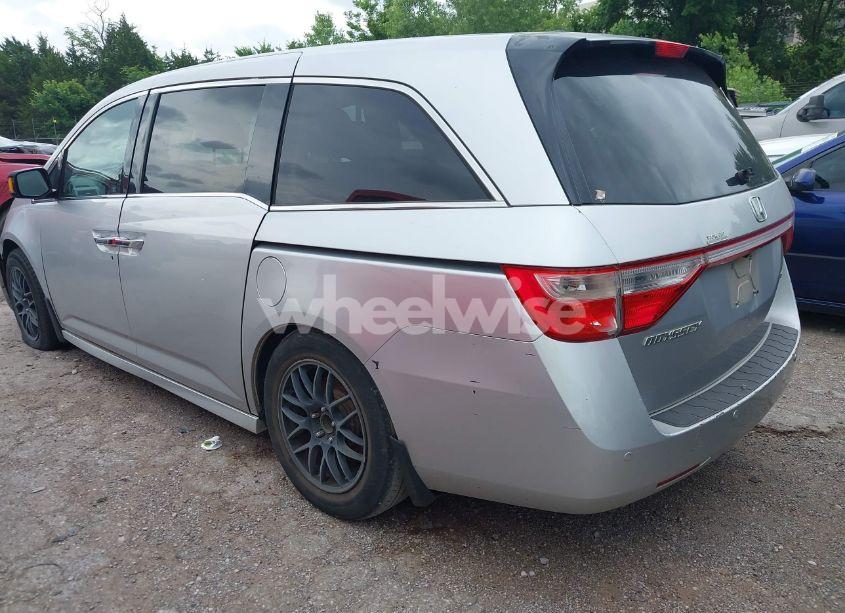 Photo 3 of 2011 Honda Odyssey TOURING/TOURING ELITE (VIN 5FNRL5H93BB071518)