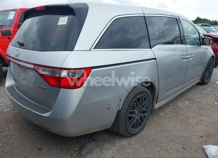 Photo 4 of 2011 Honda Odyssey TOURING/TOURING ELITE (VIN 5FNRL5H93BB071518)