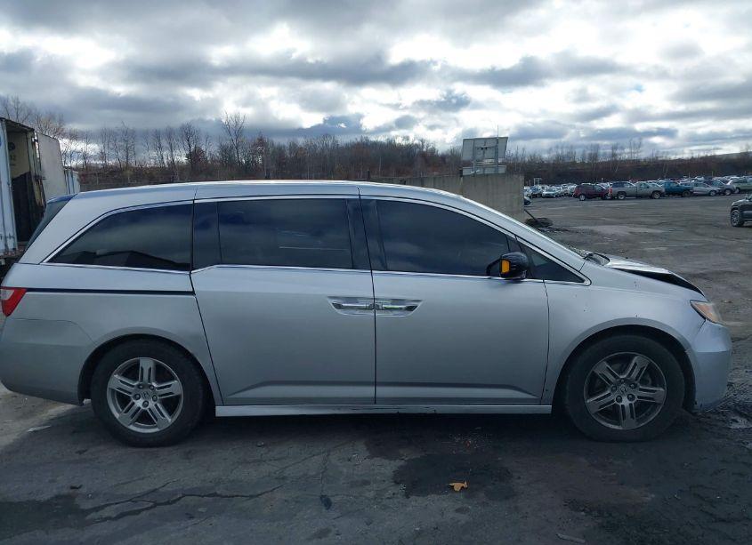Photo 13 of 2011 Honda Odyssey TOURING/TOURING ELITE (VIN 5FNRL5H93BB090053)