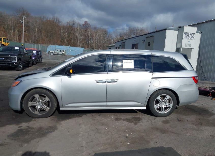 Photo 14 of 2011 Honda Odyssey TOURING/TOURING ELITE (VIN 5FNRL5H93BB090053)