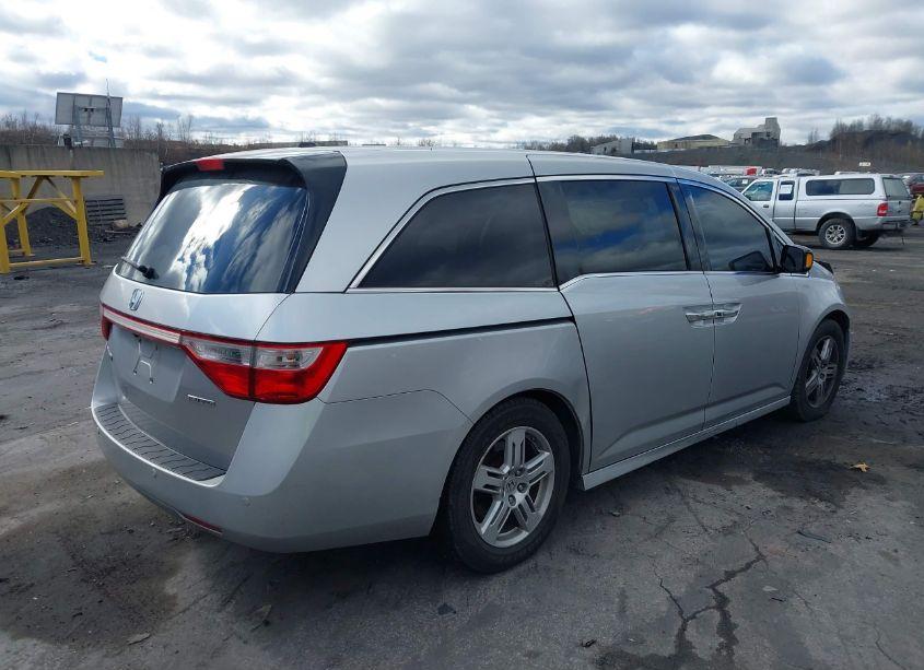 Photo 4 of 2011 Honda Odyssey TOURING/TOURING ELITE (VIN 5FNRL5H93BB090053)