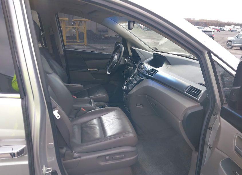 Photo 5 of 2011 Honda Odyssey TOURING/TOURING ELITE (VIN 5FNRL5H93BB090053)