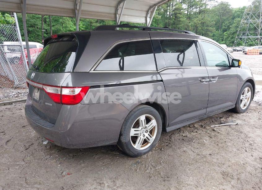 Photo 4 of 2011 Honda Odyssey TOURING/TOURING ELITE (VIN 5FNRL5H93BB104596)