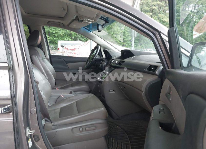 Photo 5 of 2011 Honda Odyssey TOURING/TOURING ELITE (VIN 5FNRL5H93BB104596)
