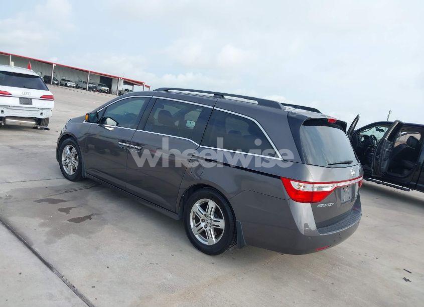 Photo 3 of 2012 Honda Odyssey TOURING/TOURING ELITE (VIN 5FNRL5H93CB071679)