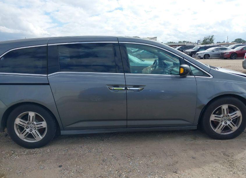 Photo 13 of 2012 Honda Odyssey TOURING/TOURING ELITE (VIN 5FNRL5H93CB103904)