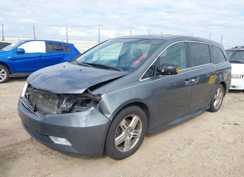 Photo 2 of 2012 Honda Odyssey TOURING/TOURING ELITE (VIN 5FNRL5H93CB103904)