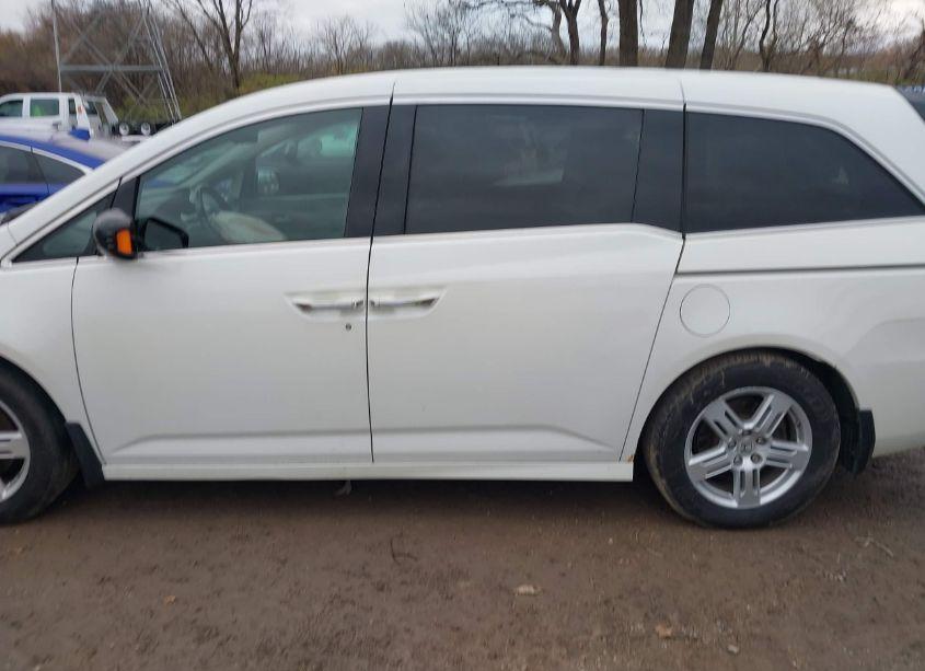 Photo 14 of 2013 Honda Odyssey TOURING/TOURING ELITE (VIN 5FNRL5H93DB074809)