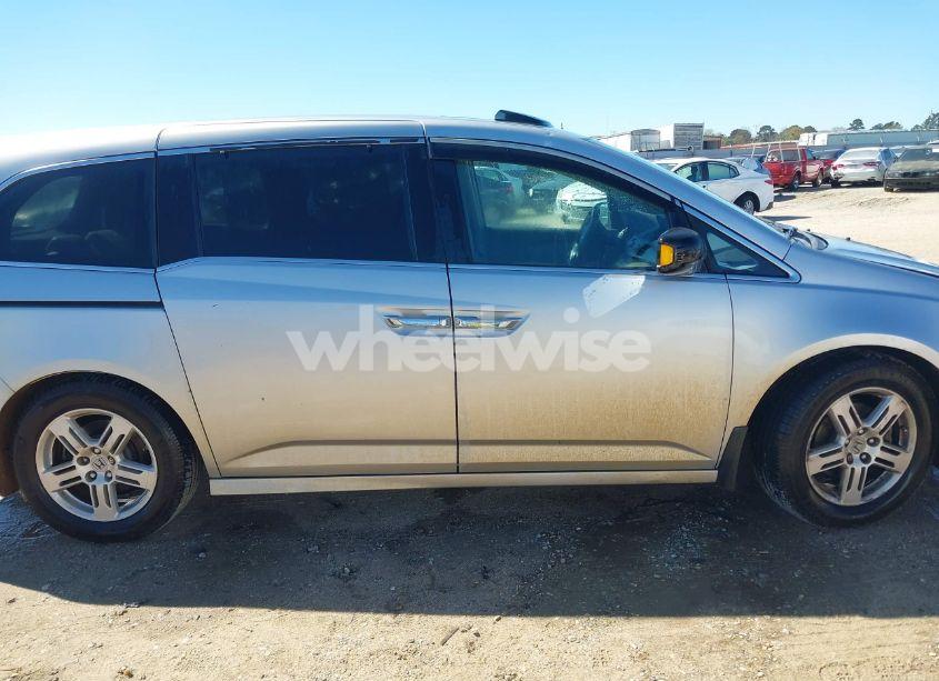 Photo 13 of 2013 Honda Odyssey TOURING/TOURING ELITE (VIN 5FNRL5H93DB076463)