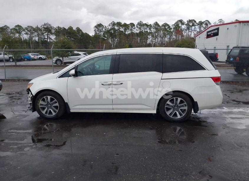 Photo 14 of 2014 Honda Odyssey TOURING/TOURING ELITE (VIN 5FNRL5H93EB114520)