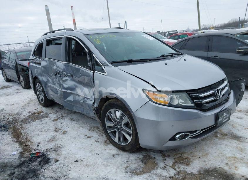 Photo 6 of 2016 Honda Odyssey TOURING/TOURING ELITE (VIN 5FNRL5H93GB042768)
