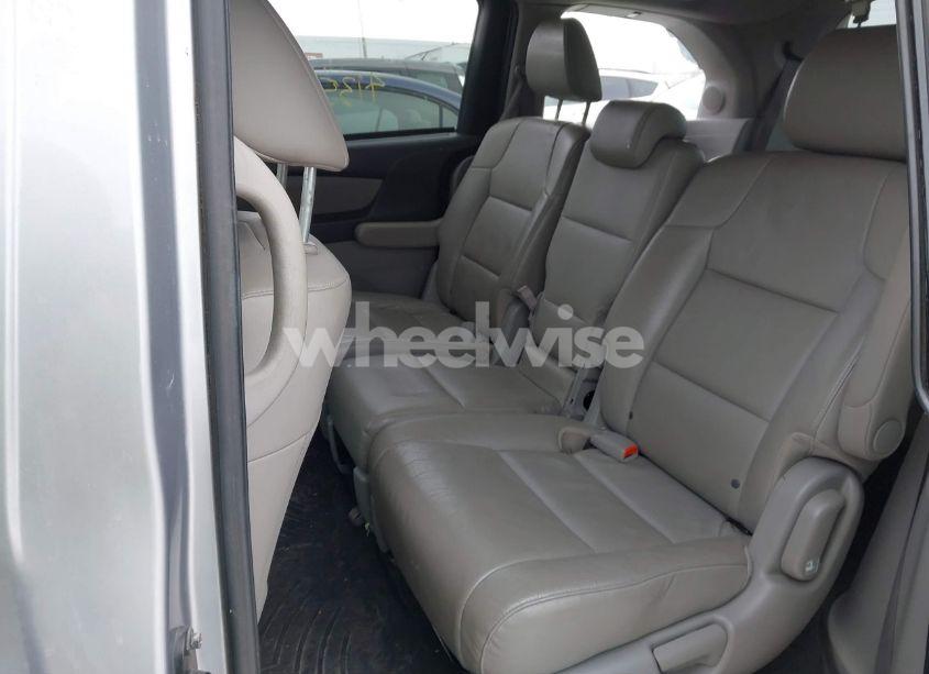 Photo 8 of 2016 Honda Odyssey TOURING/TOURING ELITE (VIN 5FNRL5H93GB042768)