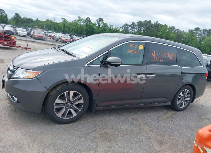 Photo 14 of 2014 Honda Odyssey TOURING/TOURING ELITE (VIN 5FNRL5H94EB032490)