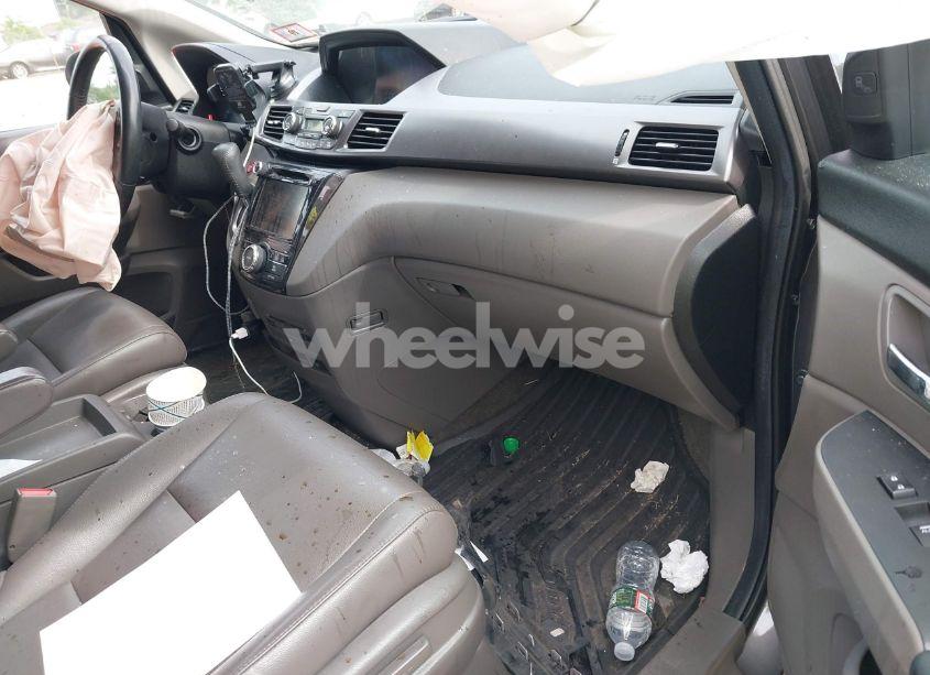 Photo 5 of 2014 Honda Odyssey TOURING/TOURING ELITE (VIN 5FNRL5H94EB032490)