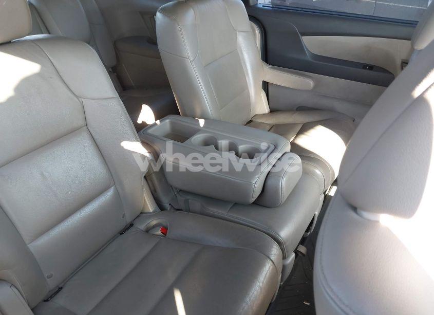 Photo 8 of 2014 Honda Odyssey TOURING/TOURING ELITE (VIN 5FNRL5H94EB069314)