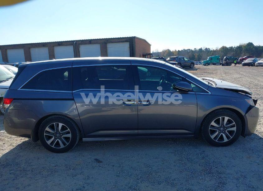 Photo 13 of 2014 Honda Odyssey TOURING/TOURING ELITE (VIN 5FNRL5H94EB115675)
