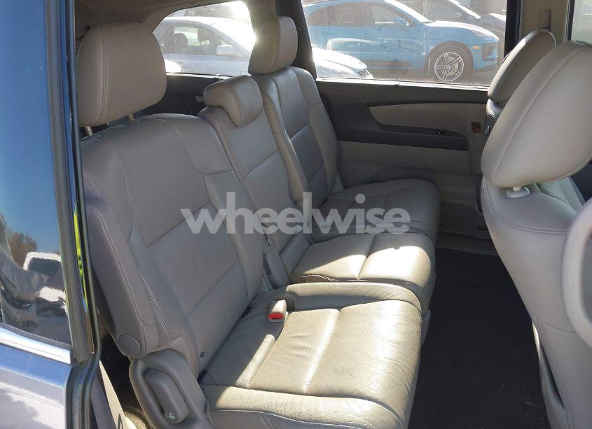 Photo 8 of 2014 Honda Odyssey TOURING/TOURING ELITE (VIN 5FNRL5H94EB115675)