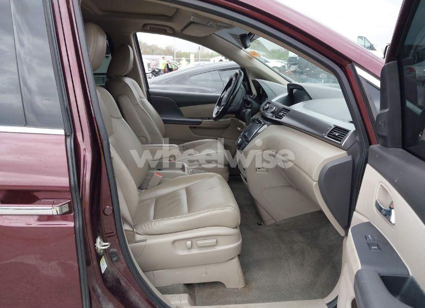 Photo 5 of 2014 Honda Odyssey TOURING/TOURING ELITE (VIN 5FNRL5H94EB127695)