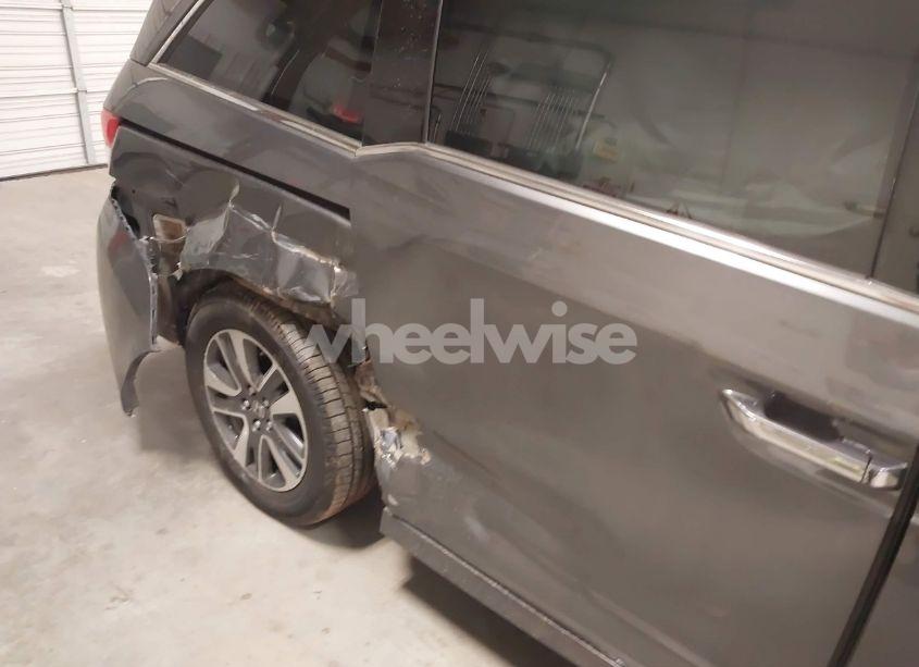 Photo 6 of 2014 Honda Odyssey TOURING/TOURING ELITE (VIN 5FNRL5H94EB130435)