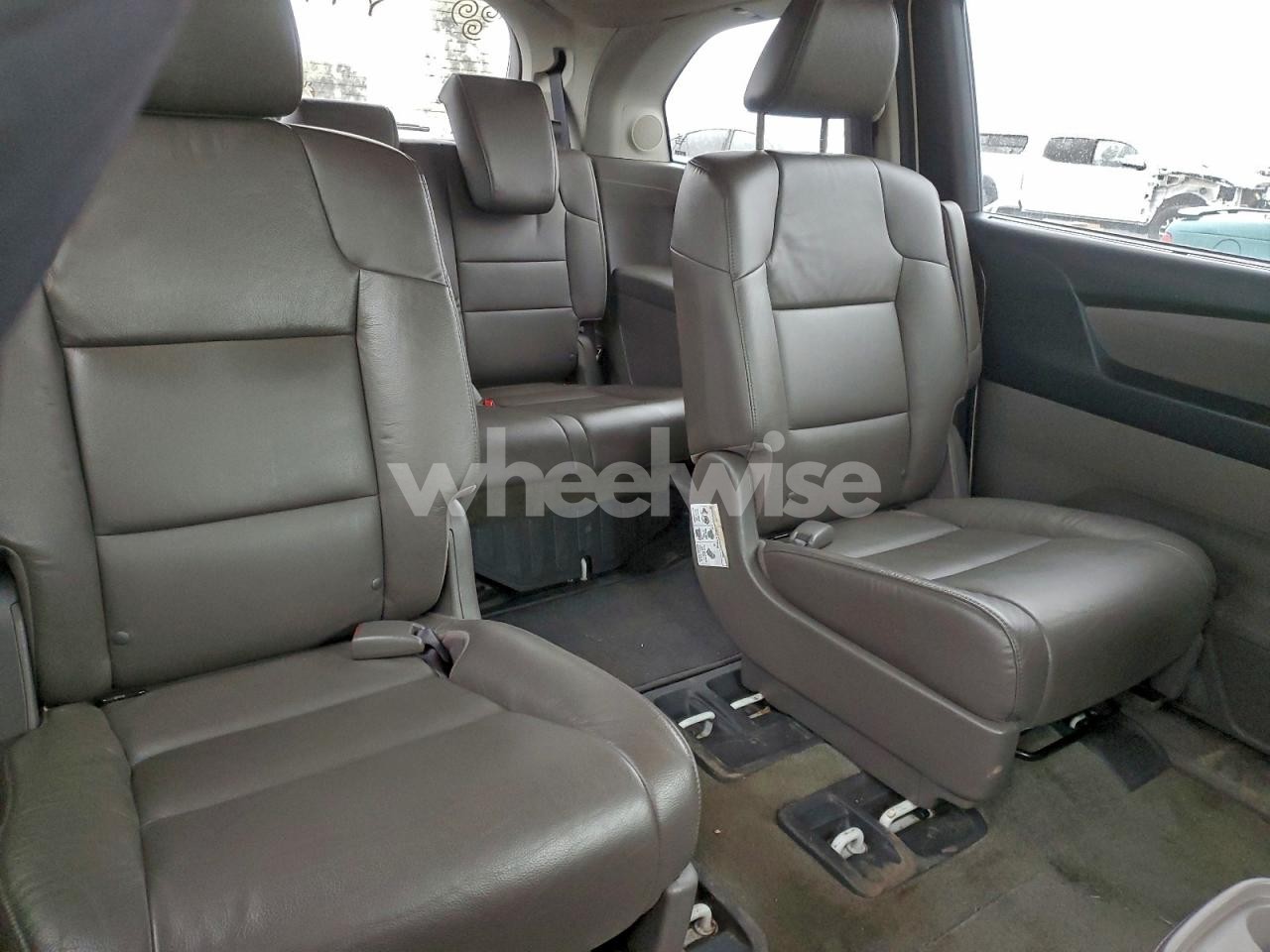 Photo 11 of 2015 HONDA ODYSSEY TOURING (VIN 5FNRL5H94FB038100)