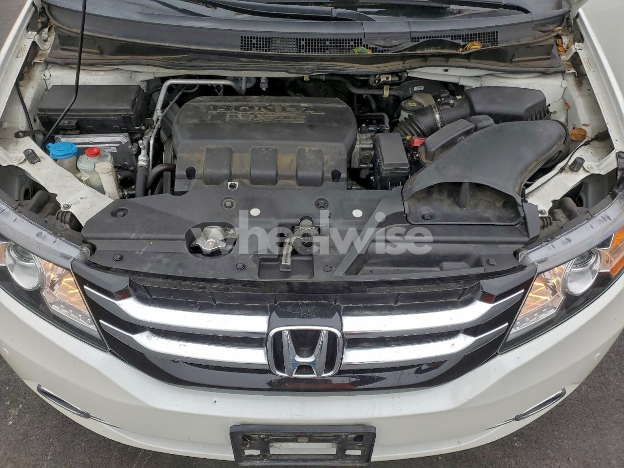 Photo 12 of 2015 HONDA ODYSSEY TOURING (VIN 5FNRL5H94FB038100)