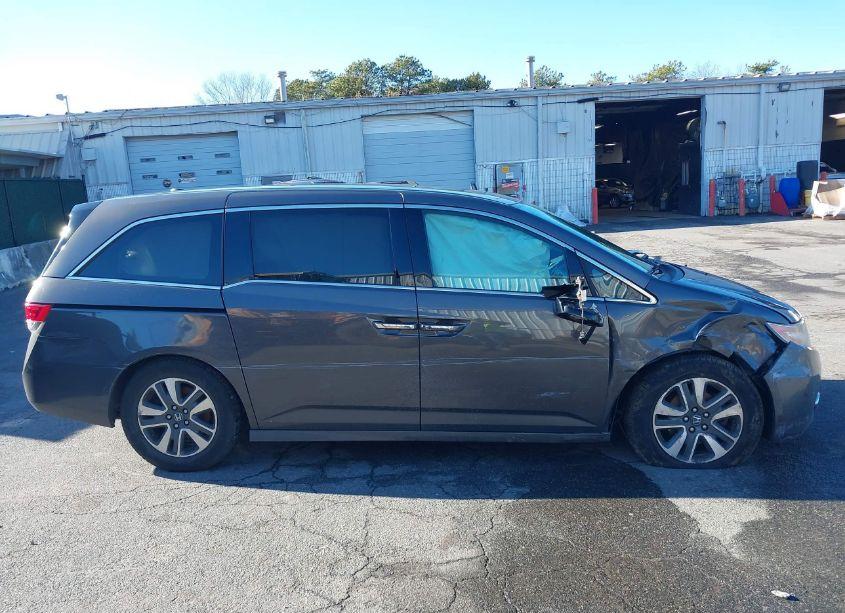 Photo 13 of 2016 Honda Odyssey TOURING/TOURING ELITE (VIN 5FNRL5H94GB014932)
