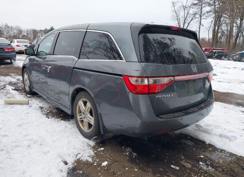 Photo 3 of 2011 Honda Odyssey TOURING/TOURING ELITE (VIN 5FNRL5H95BB027326)