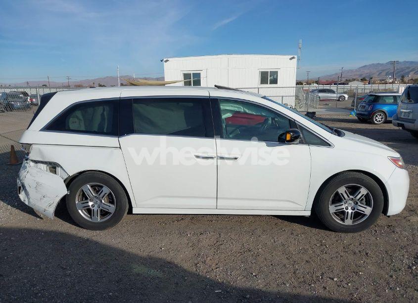 Photo 13 of 2011 Honda Odyssey TOURING/TOURING ELITE (VIN 5FNRL5H95BB035037)