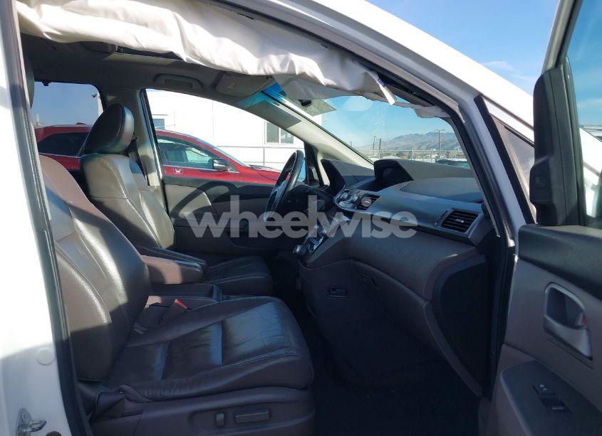 Photo 5 of 2011 Honda Odyssey TOURING/TOURING ELITE (VIN 5FNRL5H95BB035037)