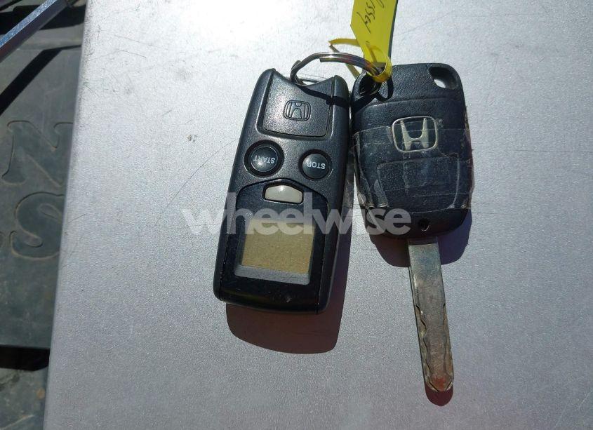 Photo 11 of 2011 Honda Odyssey TOURING/TOURING ELITE (VIN 5FNRL5H95BB050170)