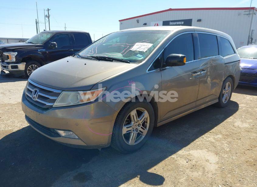 Photo 2 of 2011 Honda Odyssey TOURING/TOURING ELITE (VIN 5FNRL5H95BB050170)
