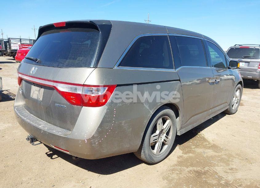 Photo 4 of 2011 Honda Odyssey TOURING/TOURING ELITE (VIN 5FNRL5H95BB050170)