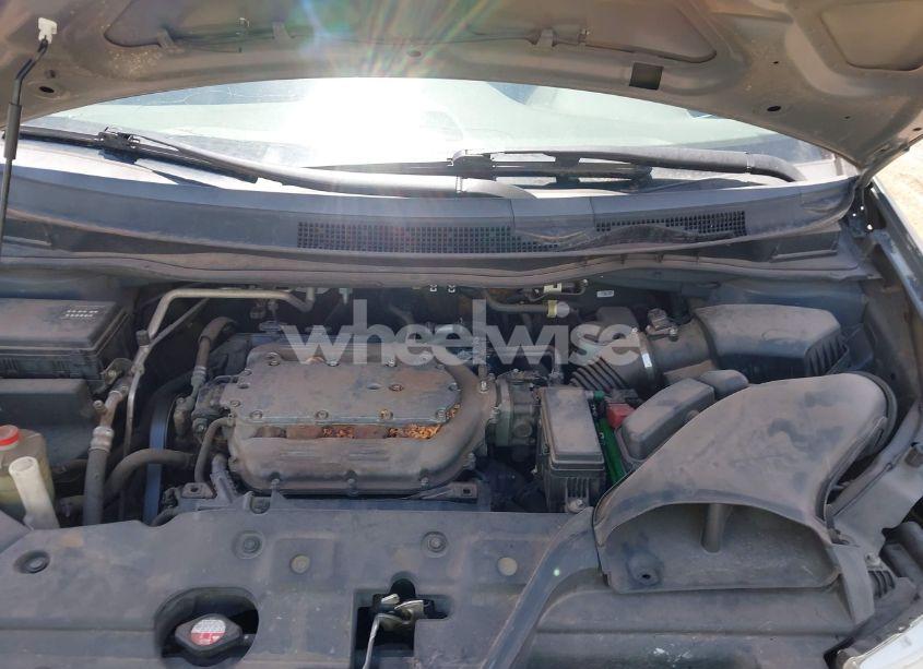 Photo 10 of 2011 Honda Odyssey TOURING/TOURING ELITE (VIN 5FNRL5H95BB081337)