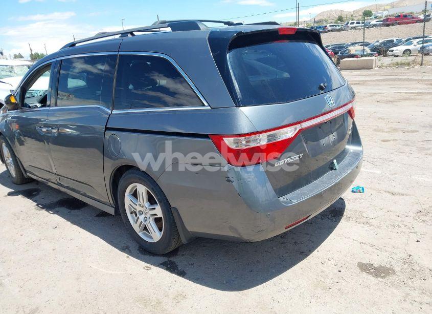 Photo 3 of 2011 Honda Odyssey TOURING/TOURING ELITE (VIN 5FNRL5H95BB081337)