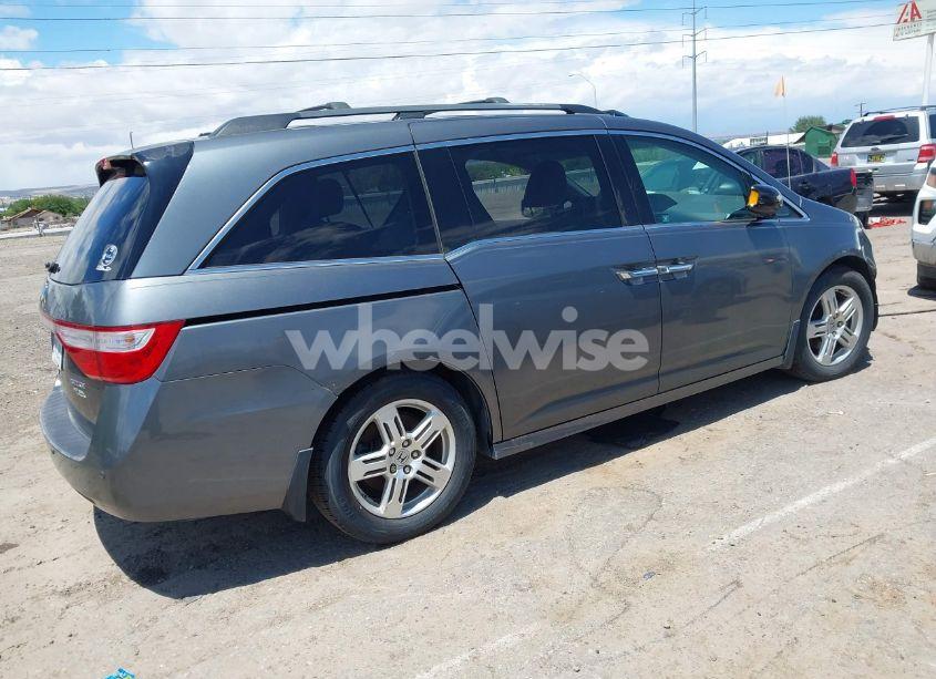 Photo 4 of 2011 Honda Odyssey TOURING/TOURING ELITE (VIN 5FNRL5H95BB081337)