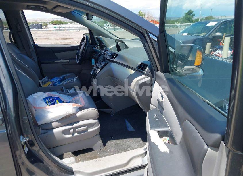 Photo 5 of 2011 Honda Odyssey TOURING/TOURING ELITE (VIN 5FNRL5H95BB081337)