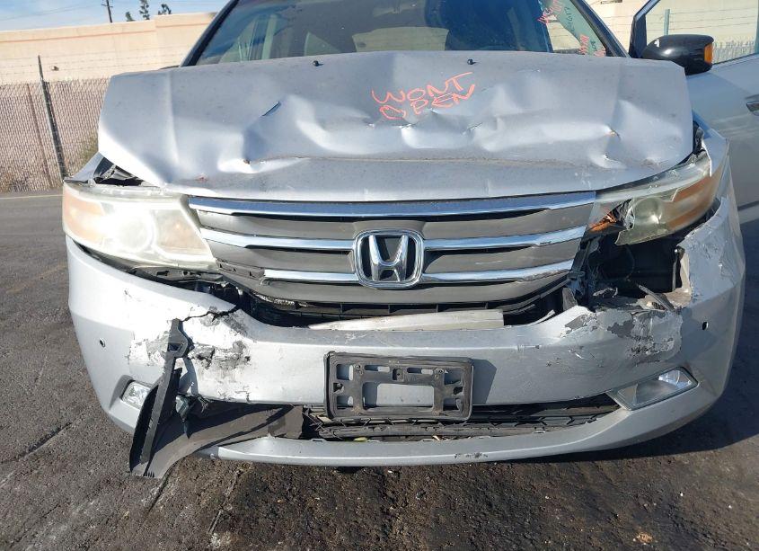 Photo 6 of 2011 Honda Odyssey TOURING/TOURING ELITE (VIN 5FNRL5H95BB090023)