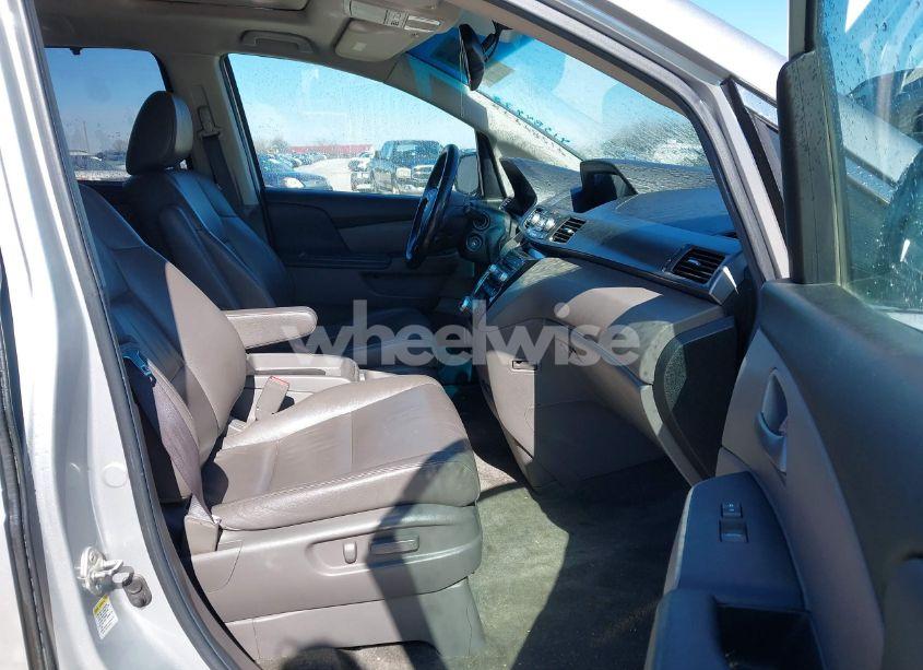 Photo 5 of 2012 Honda Odyssey TOURING/TOURING ELITE (VIN 5FNRL5H95CB005196)