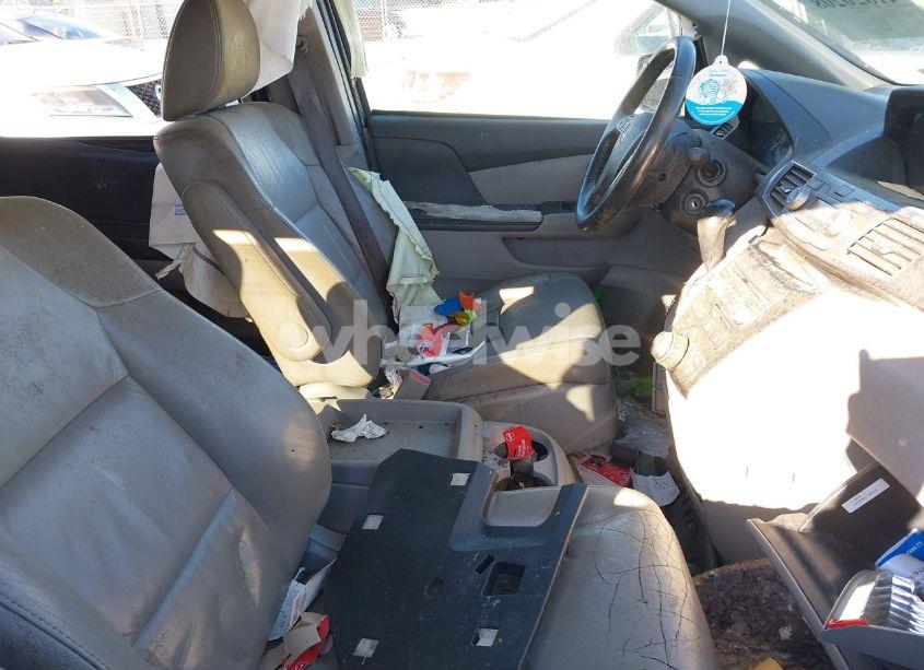 Photo 5 of 2012 Honda Odyssey TOURING/TOURING ELITE (VIN 5FNRL5H95CB105038)