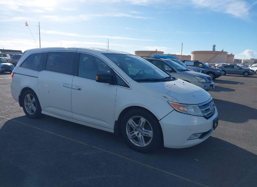 2013 Honda Odyssey TOURING/TOURING ELITE (VIN 5FNRL5H95DB005913) main photo