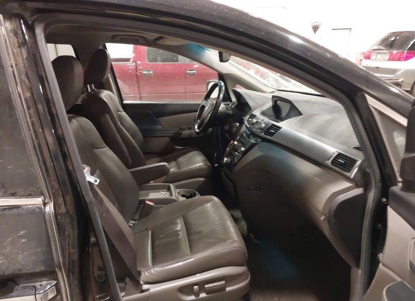 Photo 5 of 2013 Honda Odyssey TOURING/TOURING ELITE (VIN 5FNRL5H95DB044727)