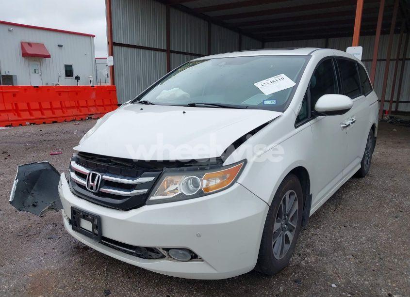 Photo 2 of 2014 Honda Odyssey TOURING/TOURING ELITE (VIN 5FNRL5H95EB059729)