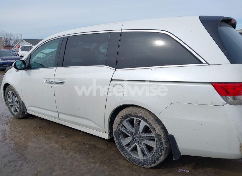 Photo 14 of 2014 Honda Odyssey TOURING/TOURING ELITE (VIN 5FNRL5H95EB114521)