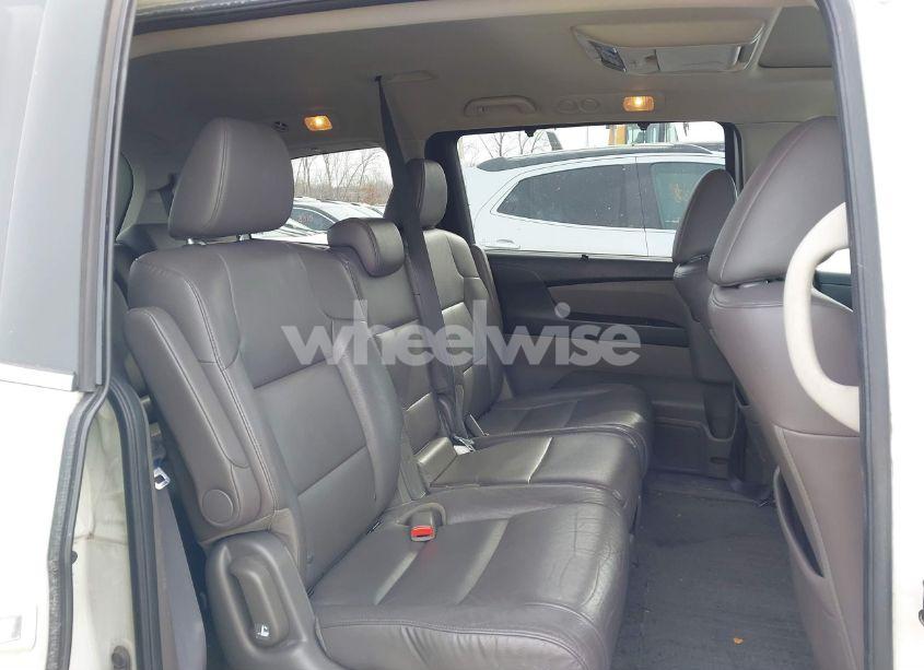 Photo 8 of 2014 Honda Odyssey TOURING/TOURING ELITE (VIN 5FNRL5H95EB114521)